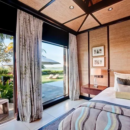 The Bay Club At Anahita-2